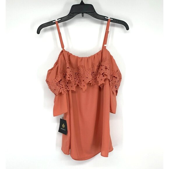 Fortune & Ivy Top Clarabeth Cold Shoulder Blouse Embroidered NWT - Picture 8 of 10